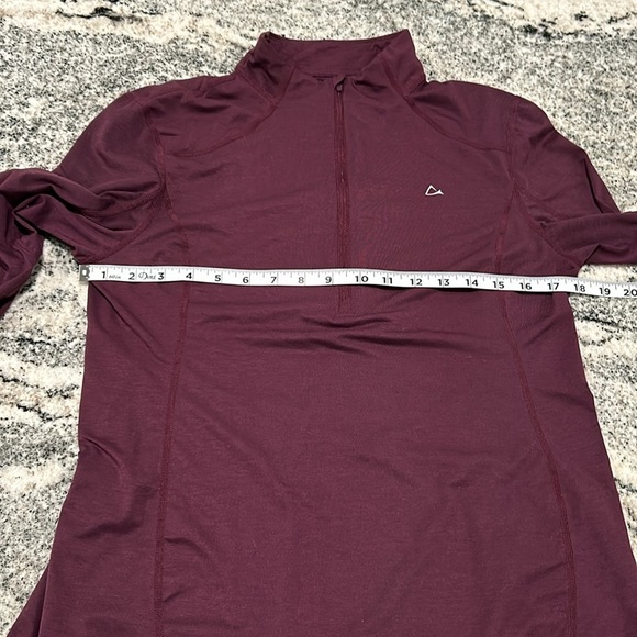 Paradox size, large, three-quarter, zip up long sleeve, purple, thumb holes - Picture 4 of 9